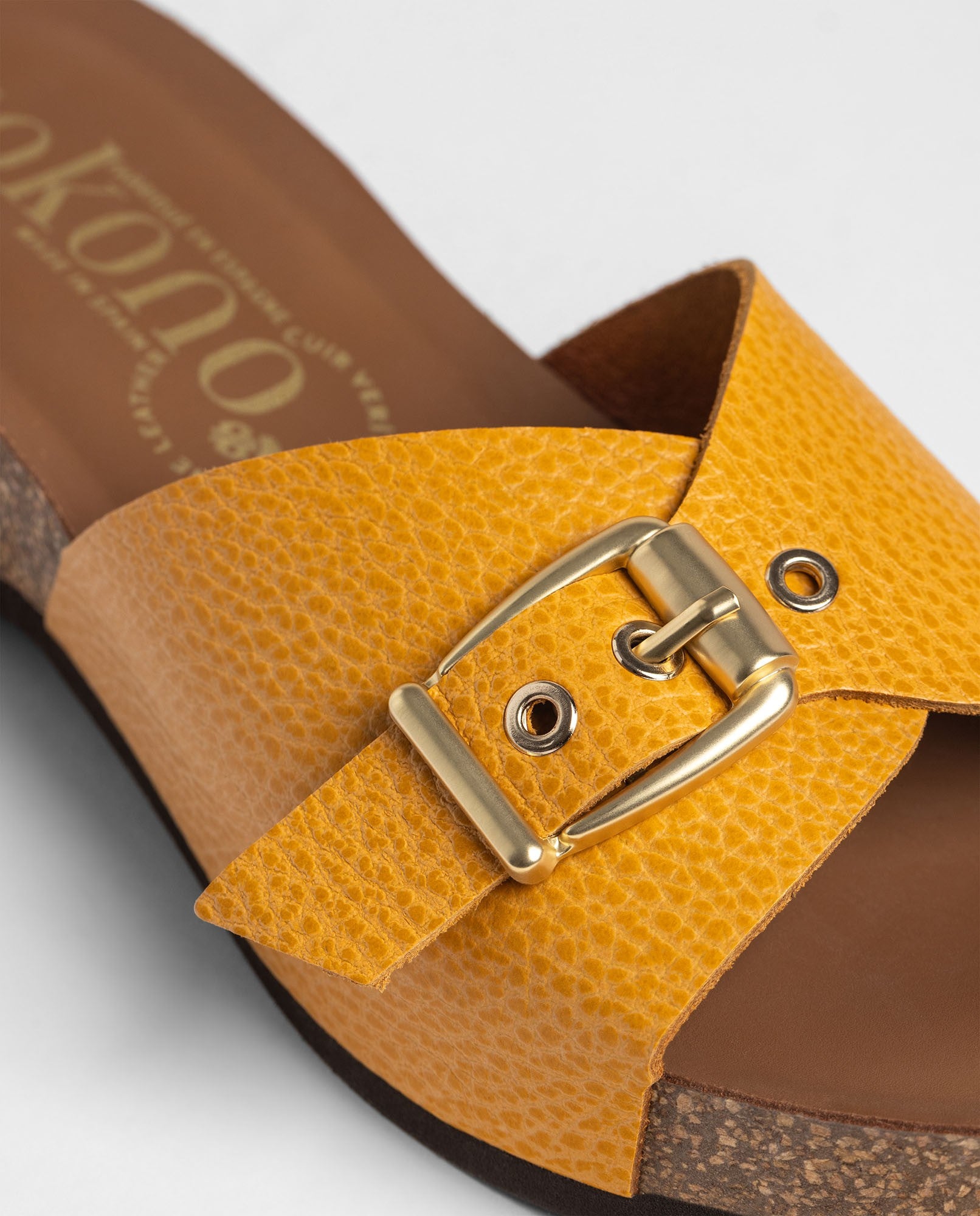 Yokono Bogo-260 sandali con zeppa arancioni in cuoio