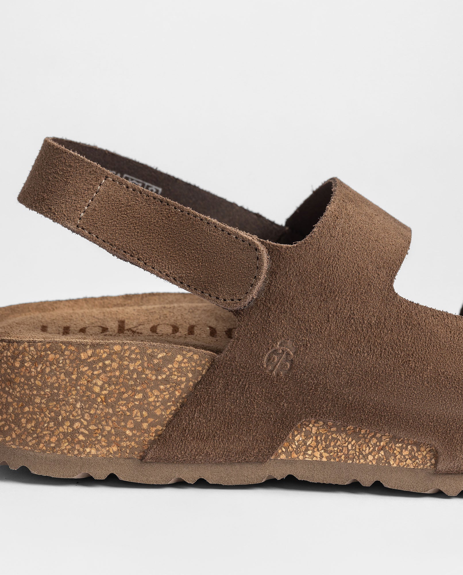 Yokono Wiwi-261 sandali plateau marrone in pelle con velcro