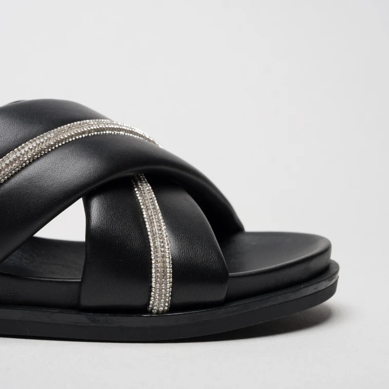 Pasquini Flexa ciabatta nera in pelle con strass