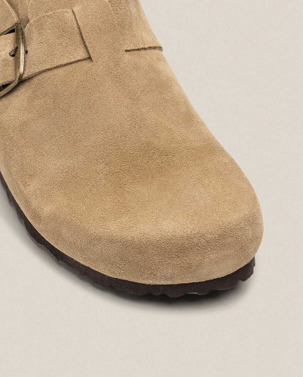 Yokono 600CRO zoccoli beige con fibbia