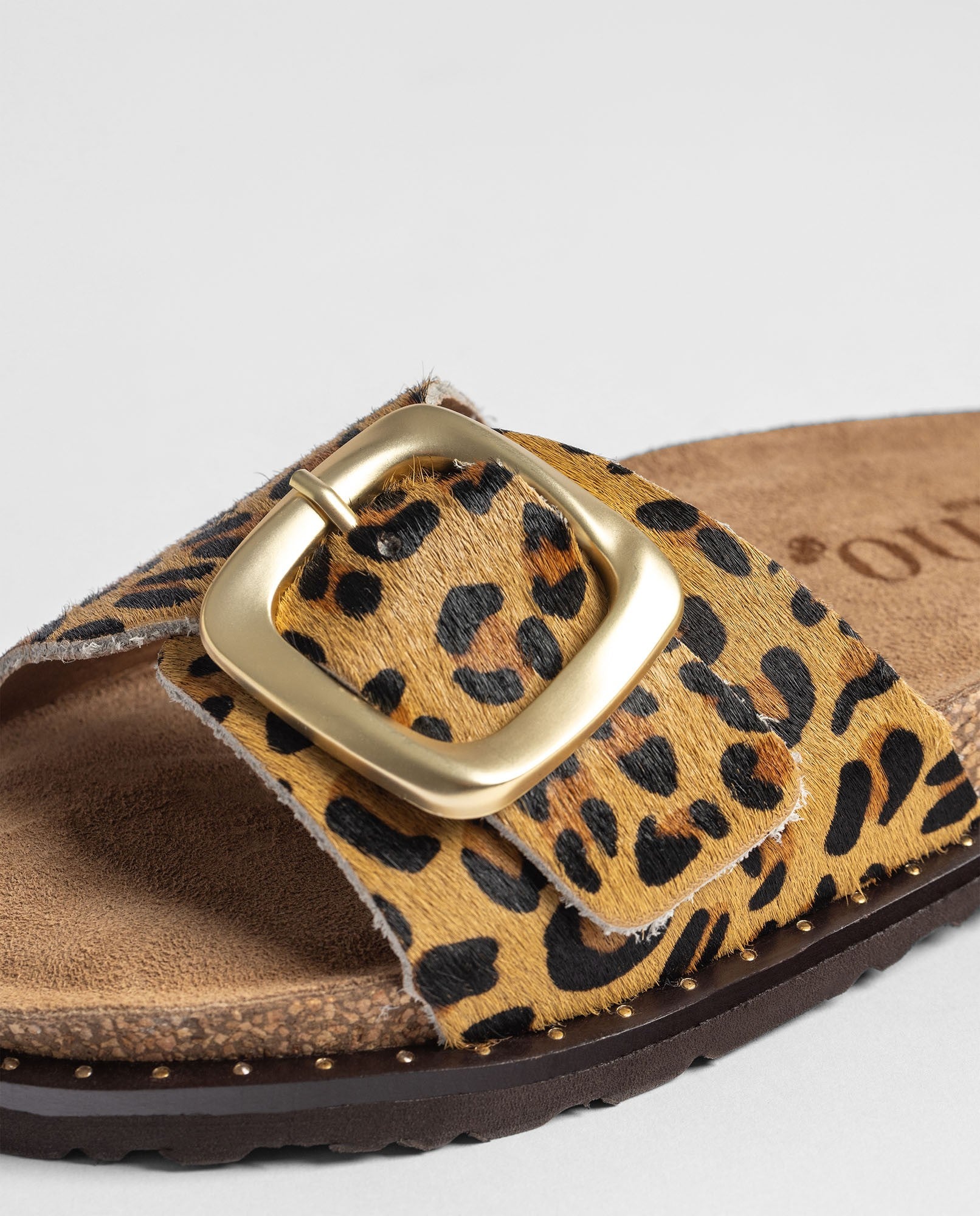 Yokono Bolus-114 sandali bassi donna leopardati in cuoio