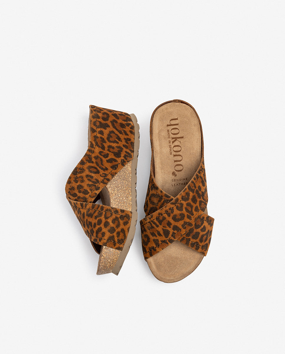 Yokono Bari-257 sandali con zeppa leopardati in pelle