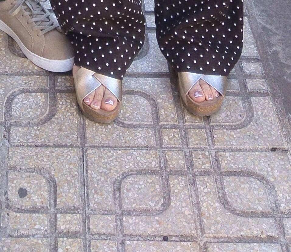 Yokono Bari 263 sandali zeppa oro in pelle