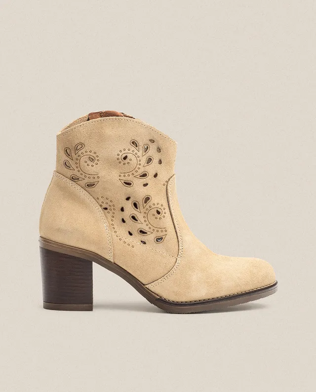 Yokono Orne-004 stivaletti beige scamosciati tacco