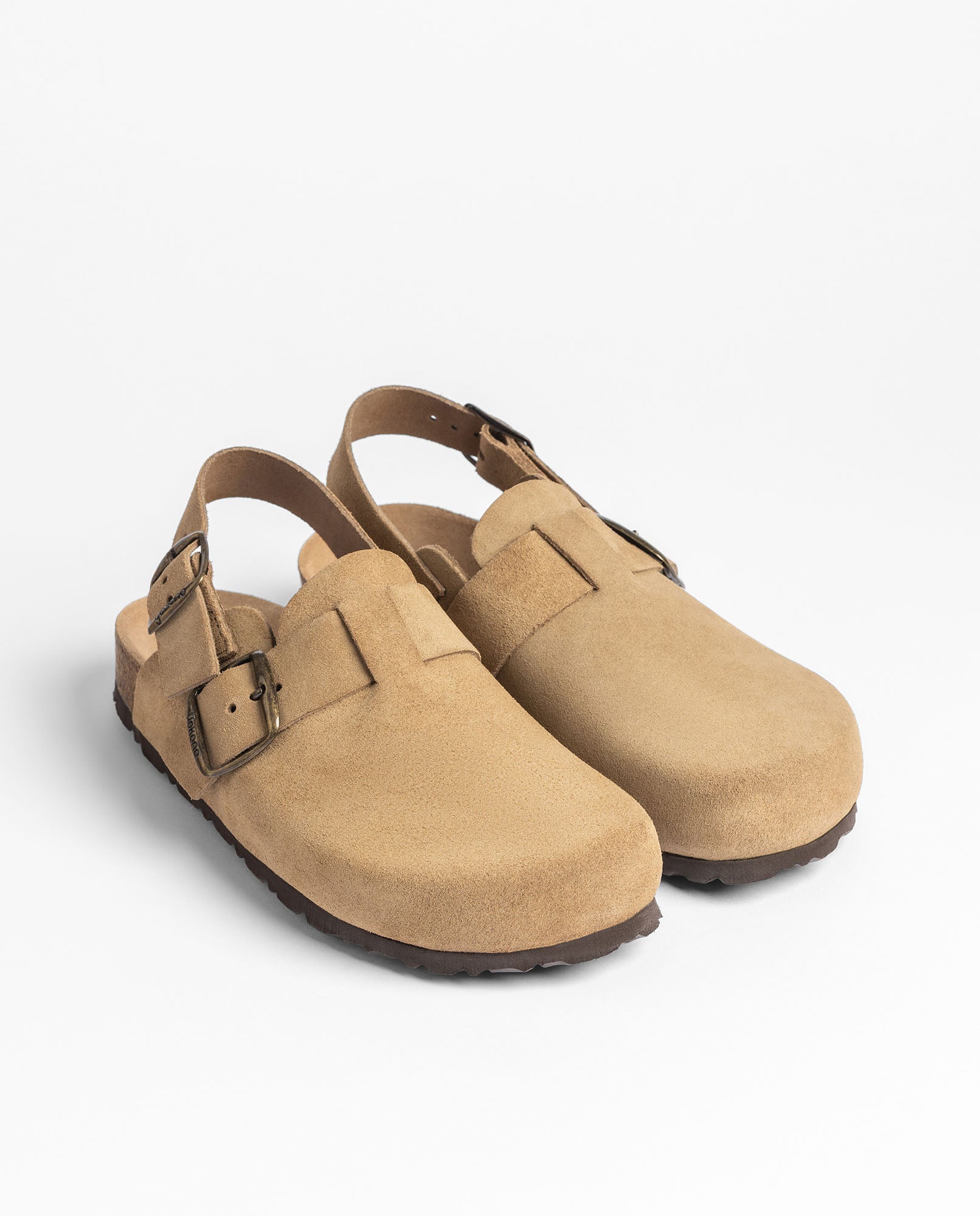 Yokono 600 zoccoli donna beige con fibbia