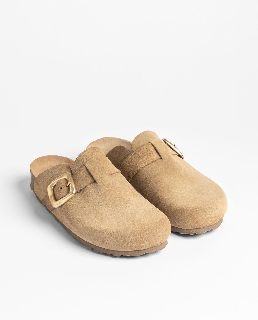 Yokono 650 zoccoli donna beige con fibbia