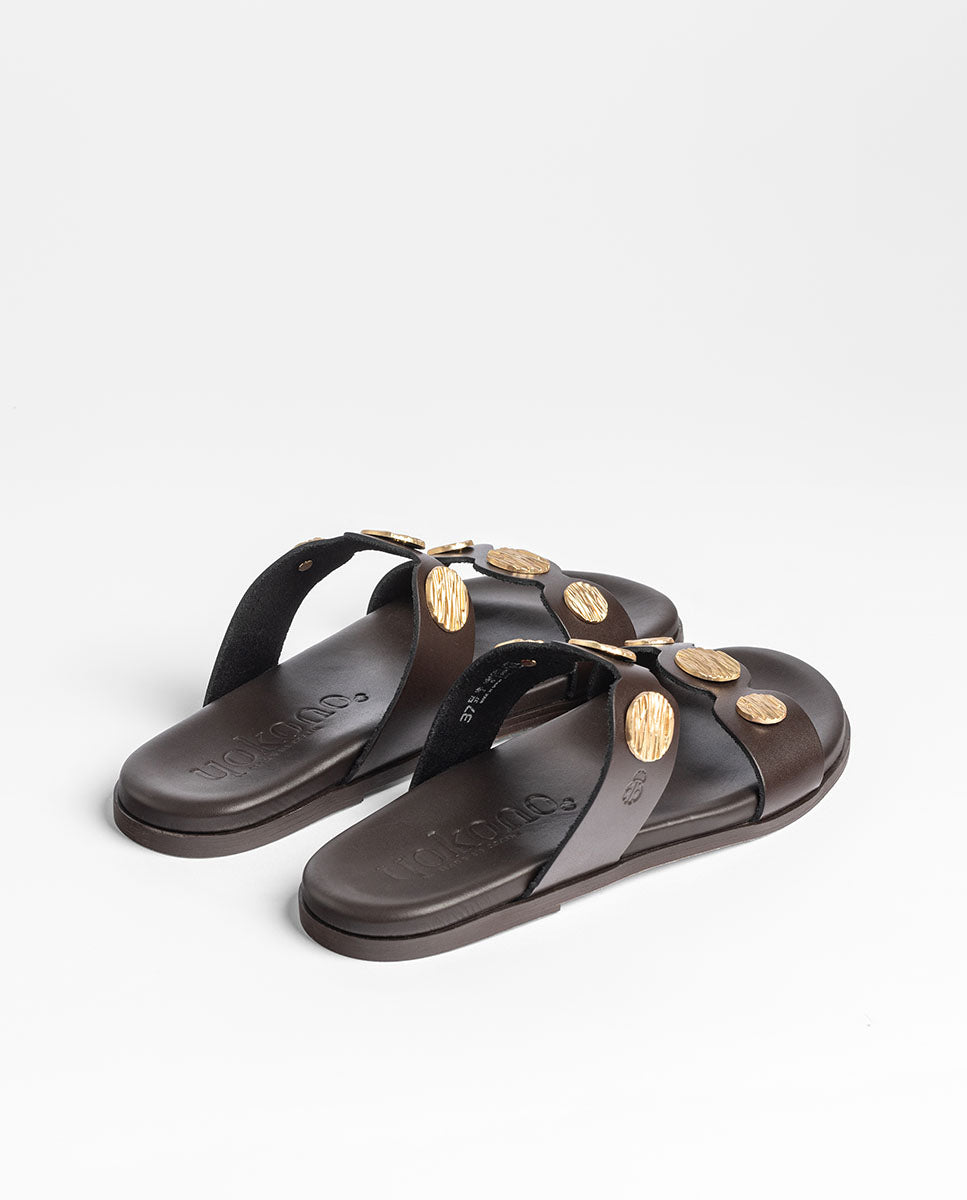 Yokono Deira-274 sandali bassi marroni con monete