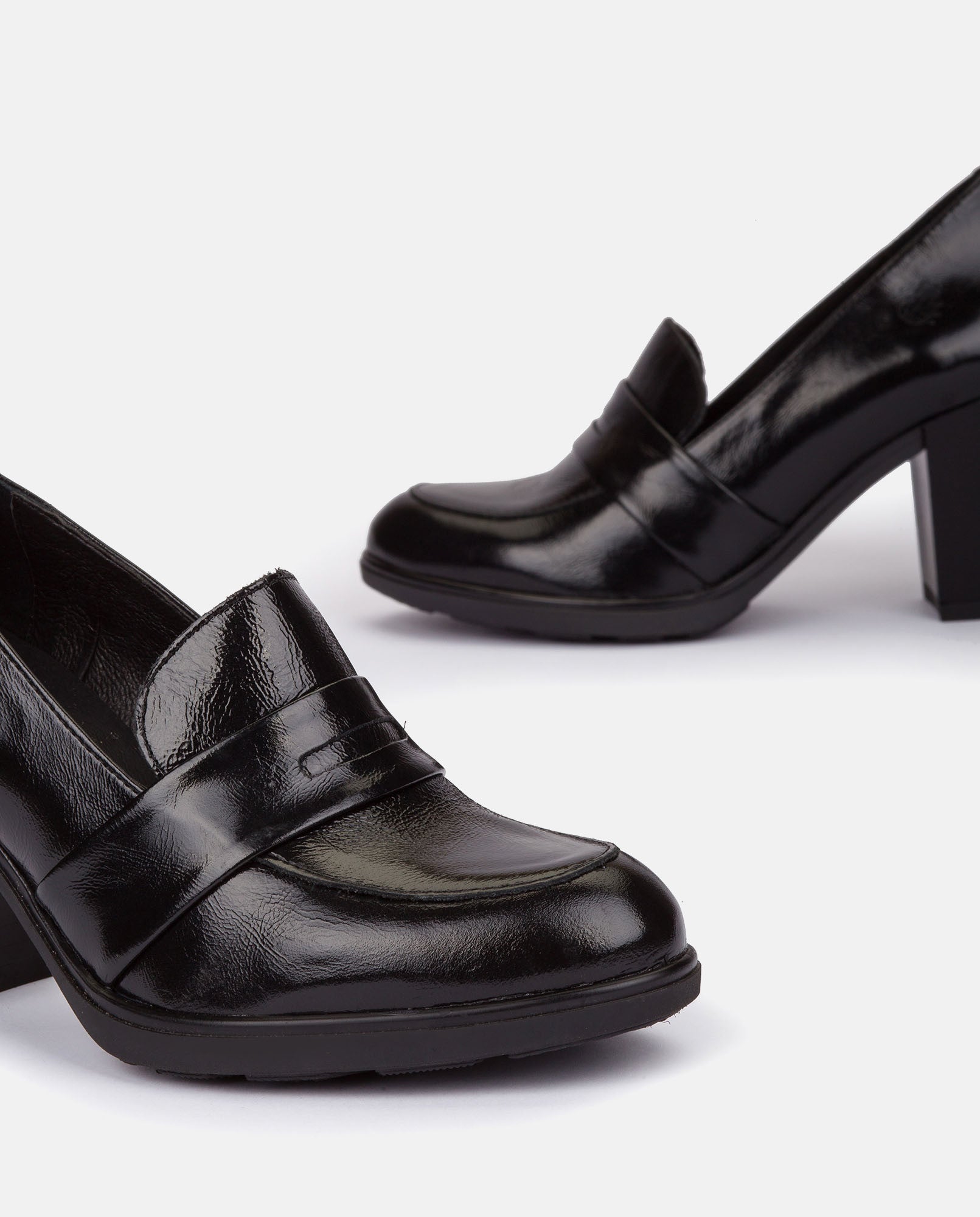 Yokono Kiel-001 décolleté donna nero tacco