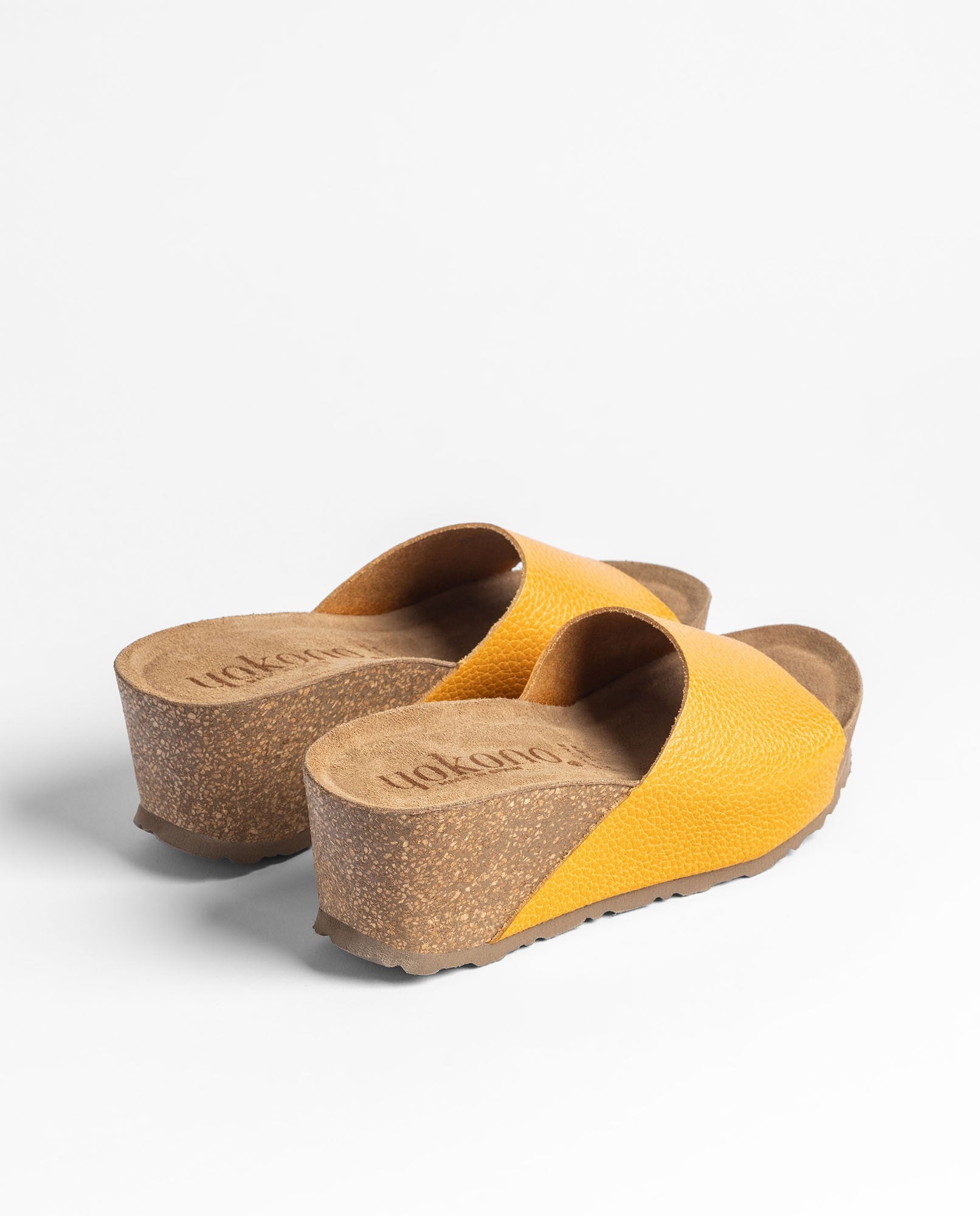 Yokono Bari 265 sandali zeppa arancione in pelle minimal