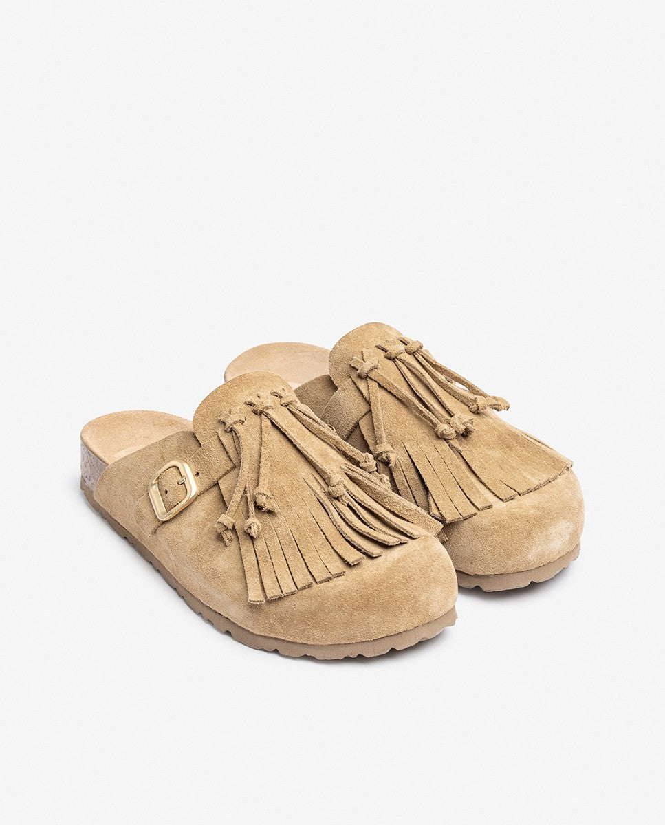 Yokono 260 zoccoli donna beige con frange